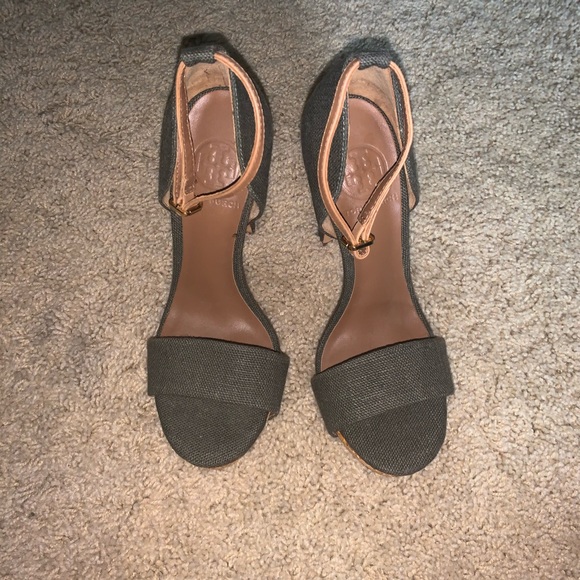 Tory Burch Green Amina Olive Canvas High Heel - Picture 1 of 11